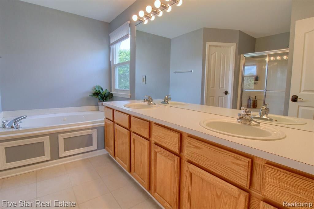 45488 Morningside Road, Canton, MI 48187 — Photo 24