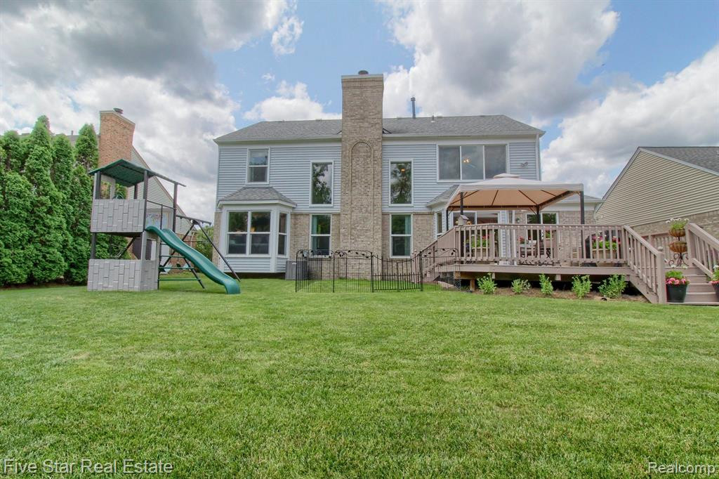 45488 Morningside Road, Canton, MI 48187 — Photo 32