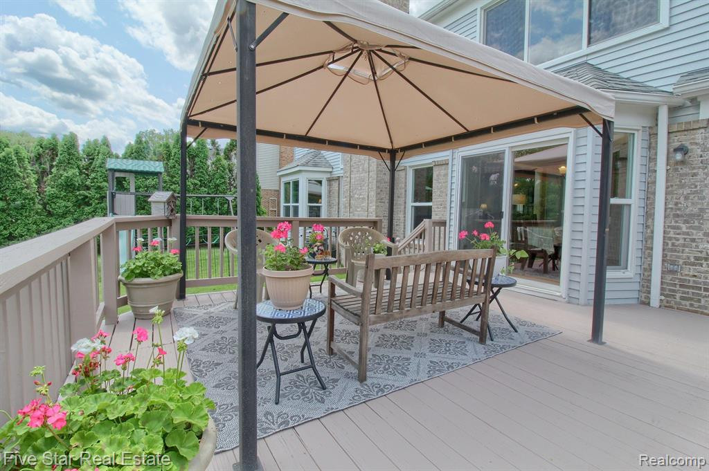 45488 Morningside Road, Canton, MI 48187 — Photo 35