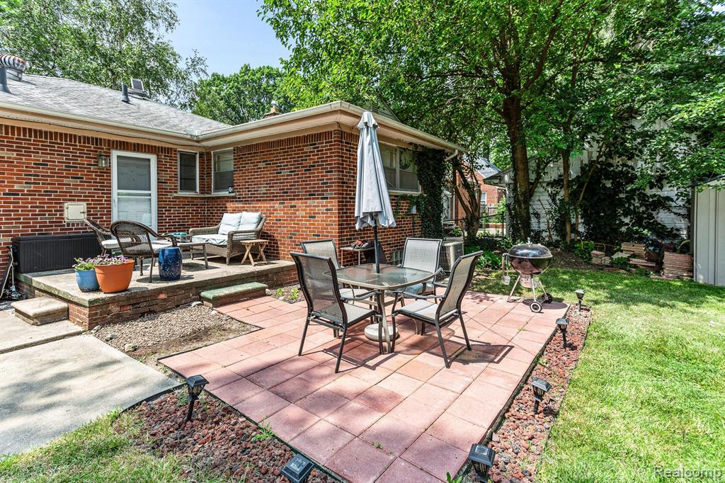 8614 GRAYFIELD Street, Dearborn Heights, MI 48127 — Photo 26