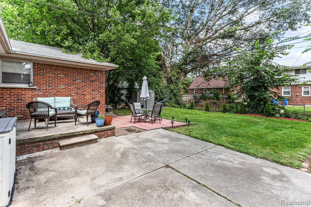 8614 GRAYFIELD Street, Dearborn Heights, MI 48127 — Photo 28