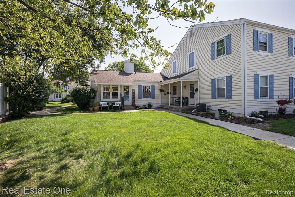 21248 E GLEN HAVEN Circle, Northville, MI 48167 — Photo 27