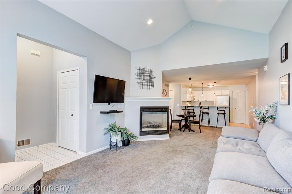 33103 EMMA Circle, Walled Lake, MI 48390 — Photo 4