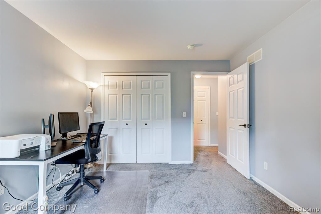 33103 EMMA Circle, Walled Lake, MI 48390 — Photo 29