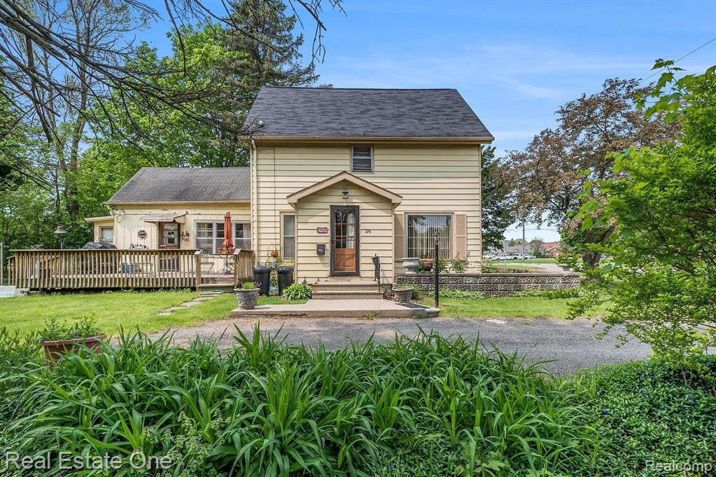 26 BROADWAY Street, Oxford, MI 48371 — front exterior