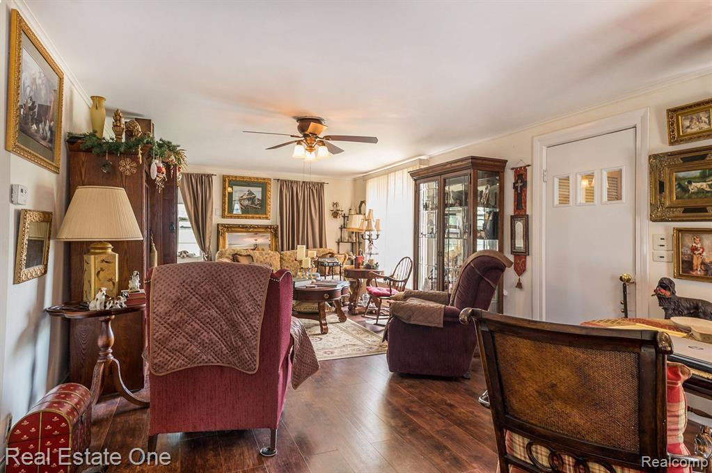 26 BROADWAY Street, Oxford, MI 48371 — Photo 6