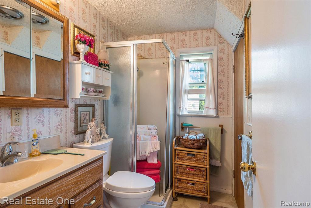 26 BROADWAY Street, Oxford, MI 48371 — Photo 11
