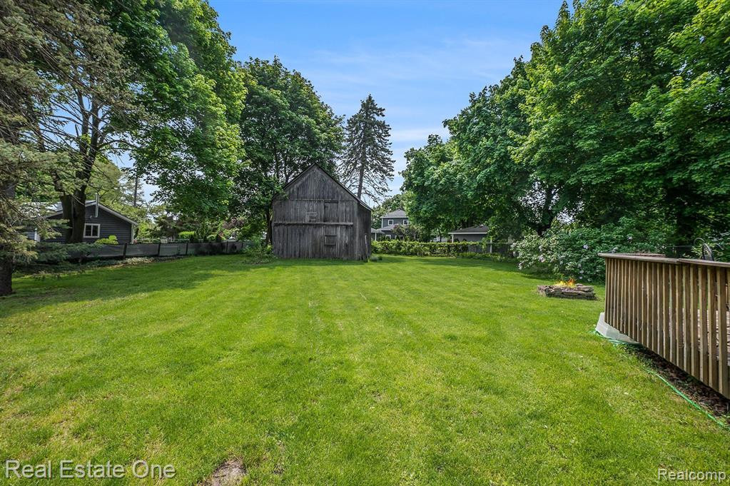 26 BROADWAY Street, Oxford, MI 48371 — Photo 17