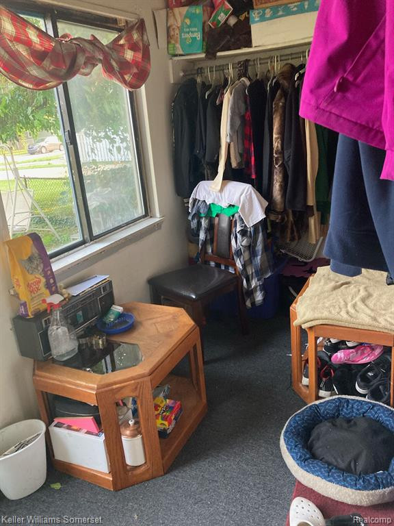 8119 ESSEX Avenue, Warren, MI 48089 — Photo 16