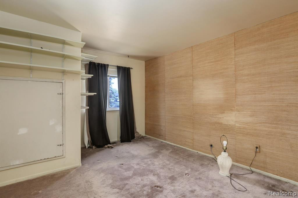 41165 S WOODBURY GREEN Drive, Belleville, MI 48111 — Photo 16