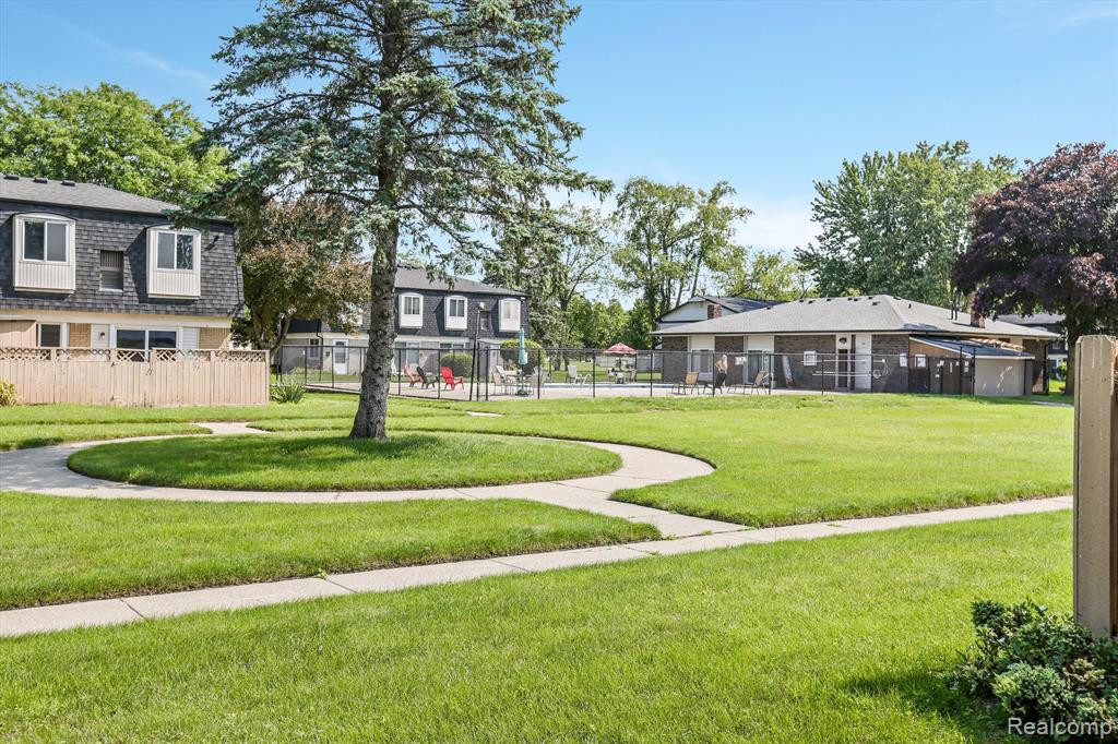 41165 S WOODBURY GREEN Drive, Belleville, MI 48111 — Photo 23