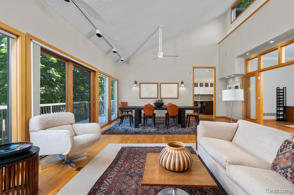 2638 SALISBURY Lane, Ann Arbor, MI 48103 — Photo 12