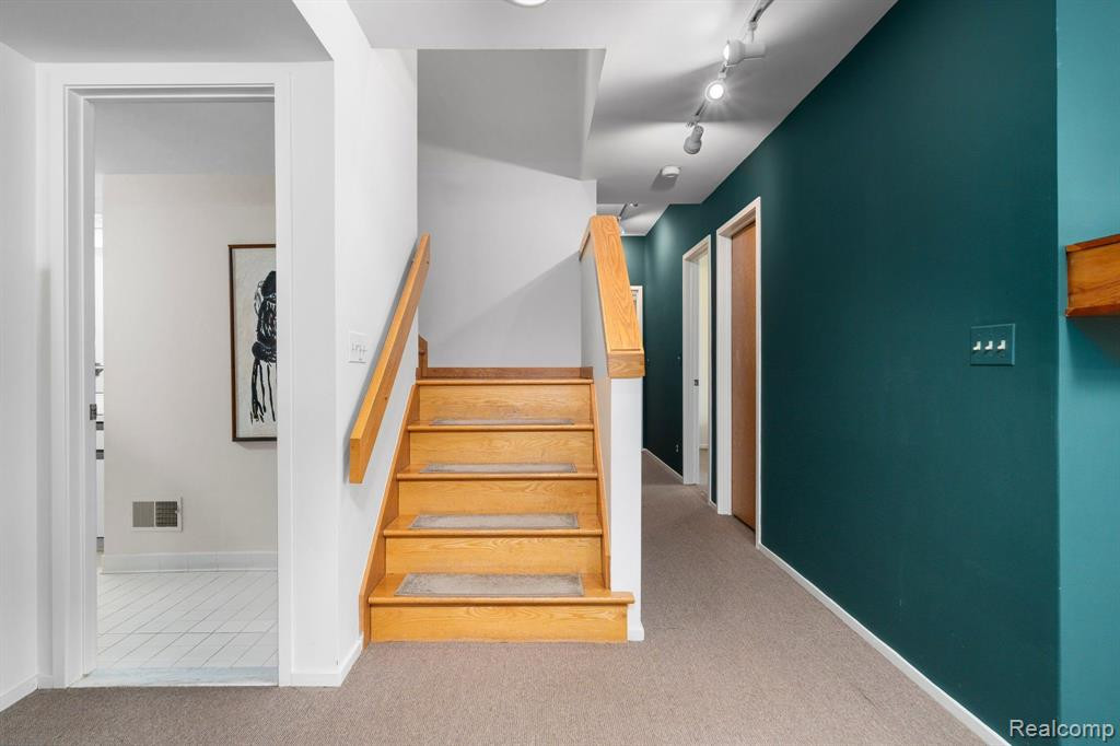 2638 SALISBURY Lane, Ann Arbor, MI 48103 — Photo 38