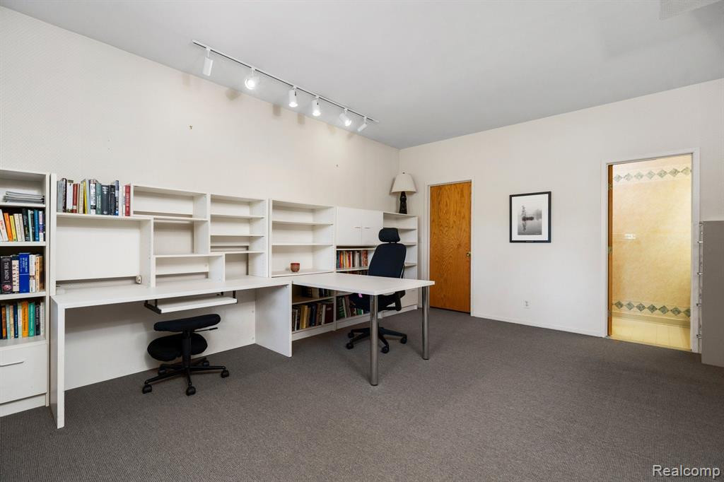 2638 SALISBURY Lane, Ann Arbor, MI 48103 — Photo 47