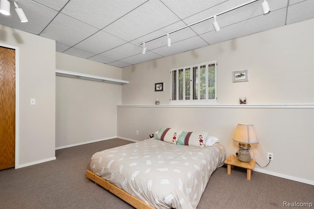 2638 SALISBURY Lane, Ann Arbor, MI 48103 — Photo 54