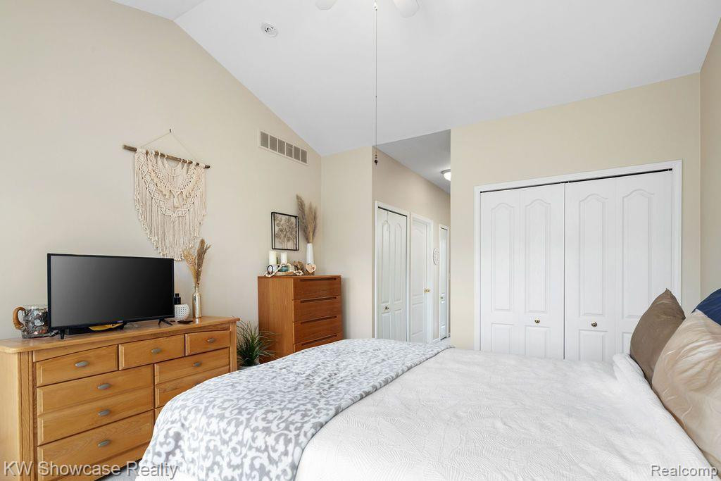 1772 PINE FOREST Drive, Commerce Twp, MI 48390 — Photo 20