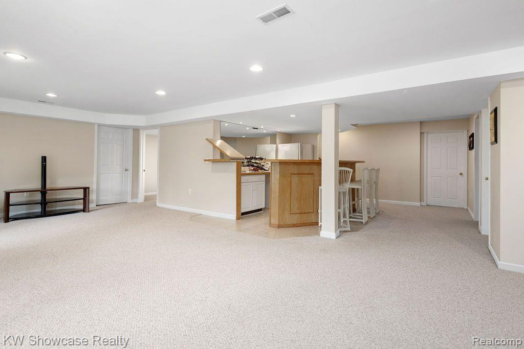 1772 PINE FOREST Drive, Commerce Twp, MI 48390 — Photo 28