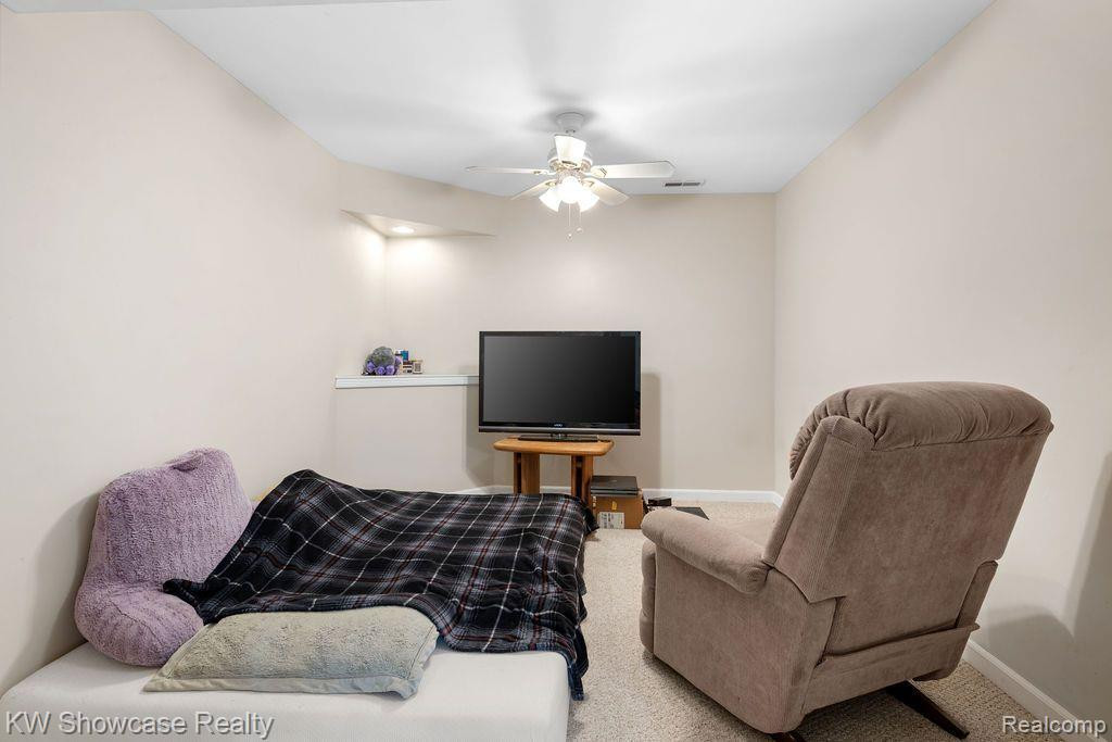 1772 PINE FOREST Drive, Commerce Twp, MI 48390 — Photo 32