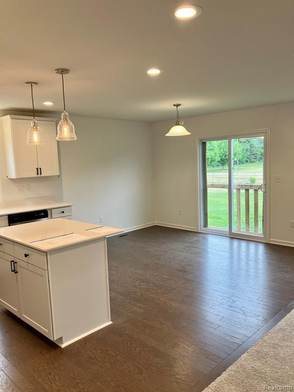 10025 SWAN LAKE Circle, 4, Ypsilanti, MI 48197 — Photo 4