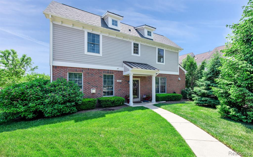 371 DAISY SQUARE Parkway, Plymouth, MI 48170 — front exterior