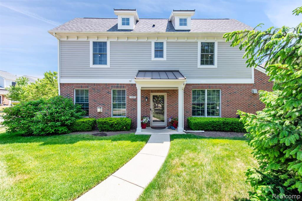 371 DAISY SQUARE Parkway, Plymouth, MI 48170 — Photo 2