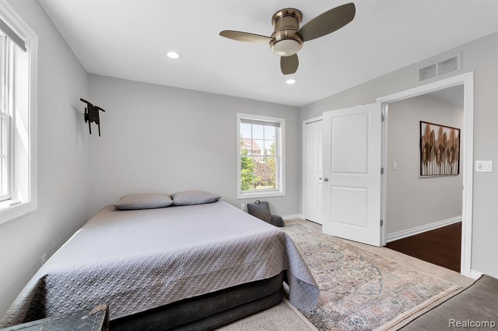 371 DAISY SQUARE Parkway, Plymouth, MI 48170 — Photo 20