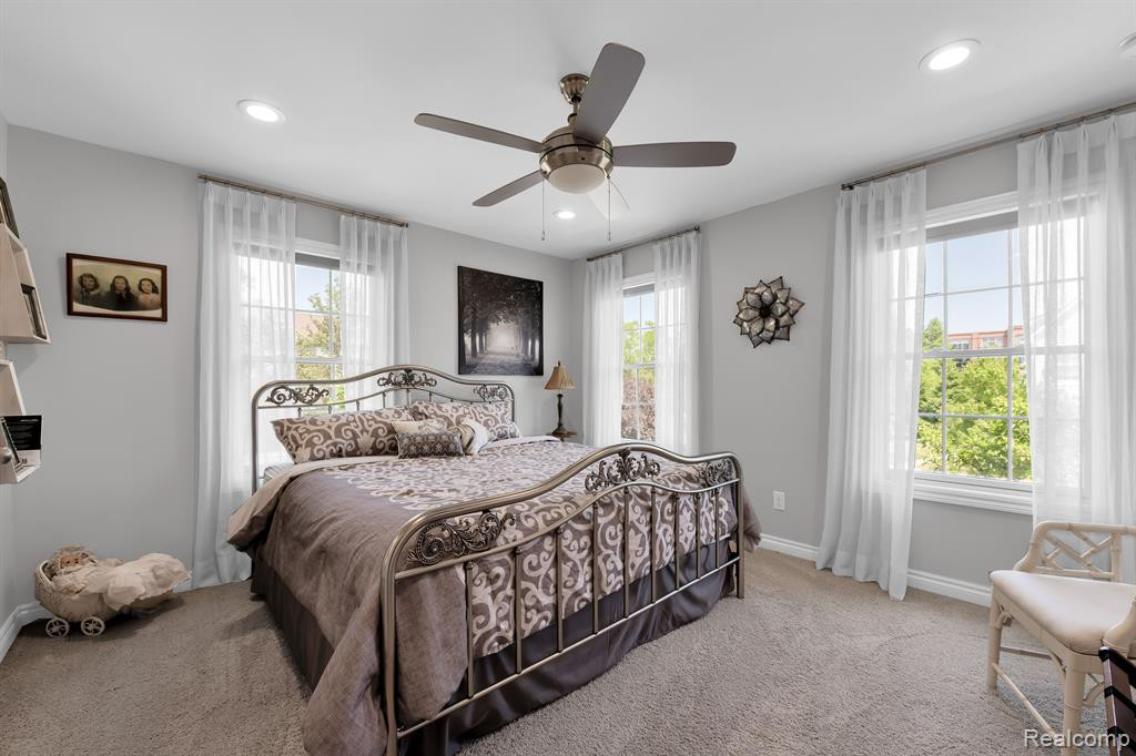 371 DAISY SQUARE Parkway, Plymouth, MI 48170 — Photo 22