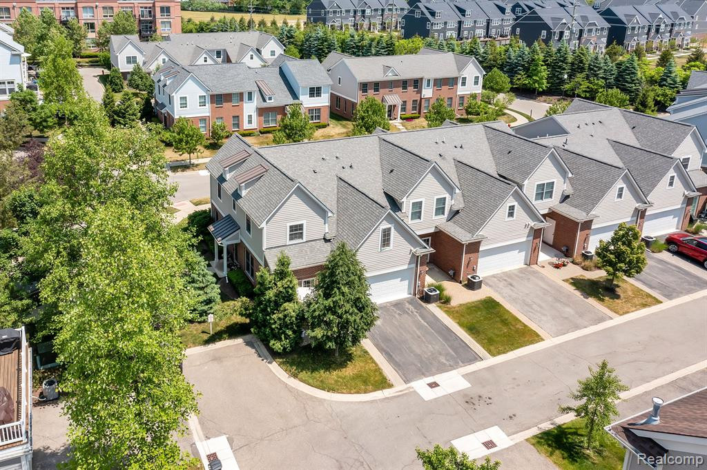 371 DAISY SQUARE Parkway, Plymouth, MI 48170 — Photo 37