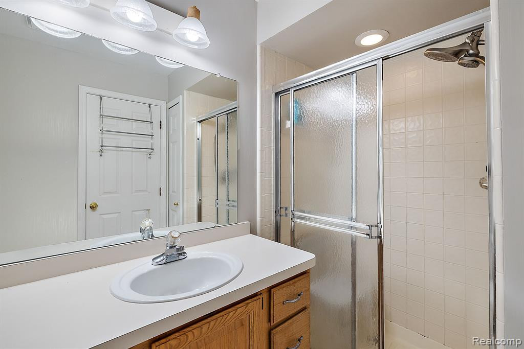 3159 POTOMAC, Ann Arbor, MI 48108 — Photo 22