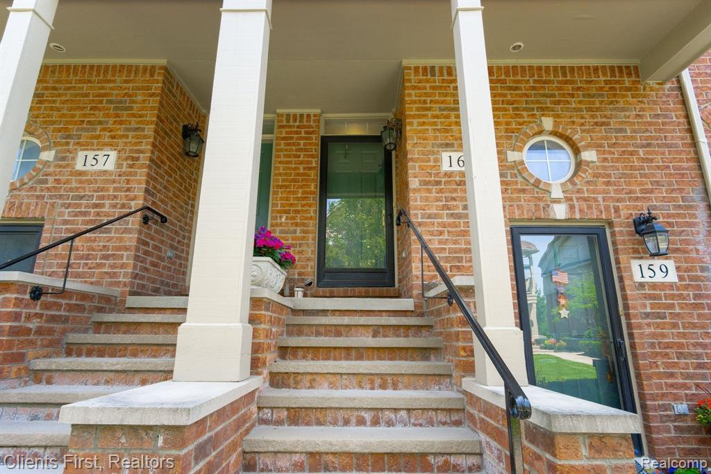 161 E BAY Drive, Walled Lake, MI 48390 — Photo 4