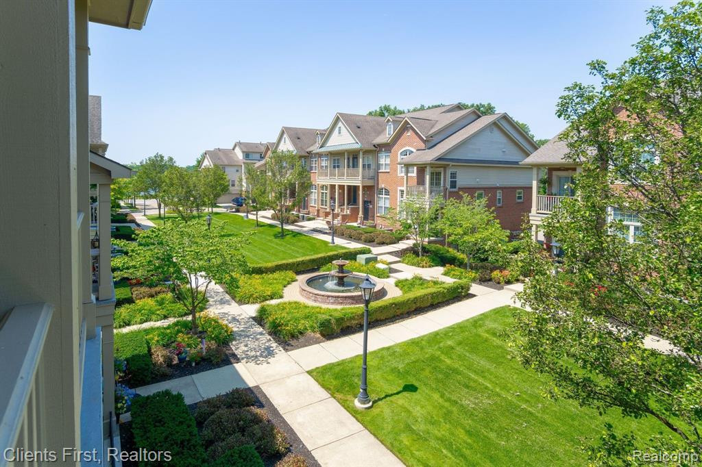 161 E BAY Drive, Walled Lake, MI 48390 — Photo 21