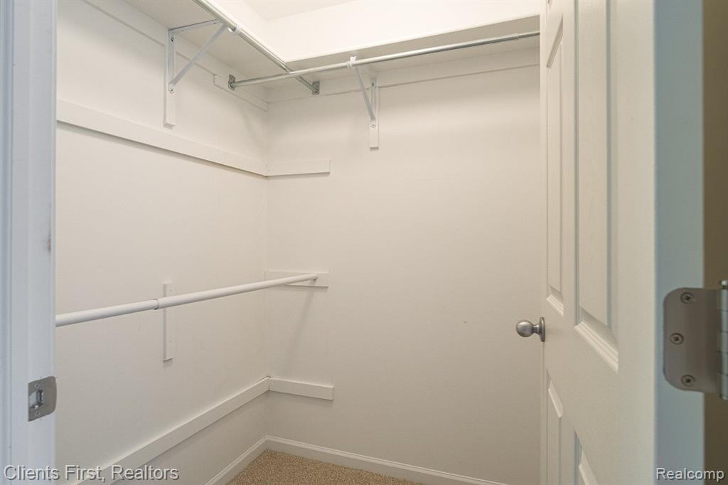 161 E BAY Drive, Walled Lake, MI 48390 — Photo 33