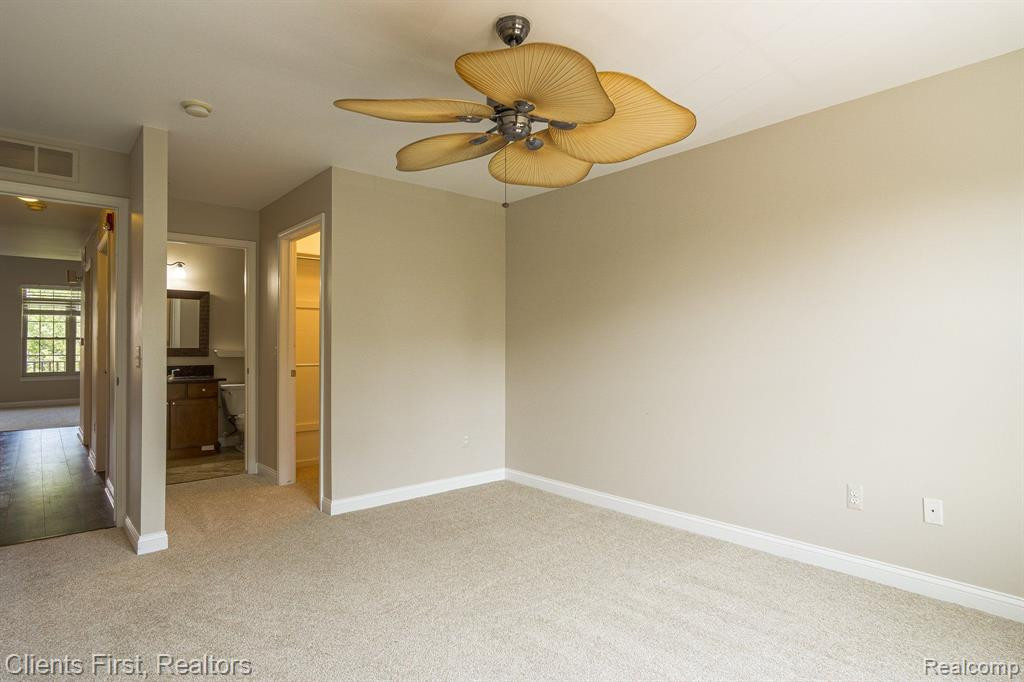 161 E BAY Drive, Walled Lake, MI 48390 — Photo 34