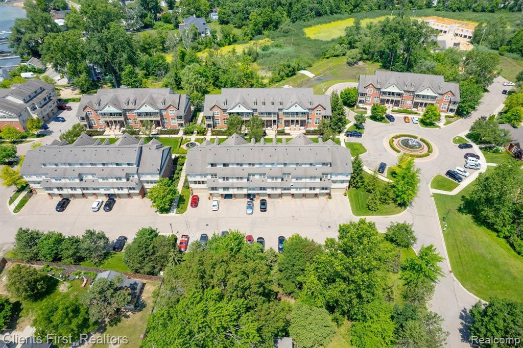 161 E BAY Drive, Walled Lake, MI 48390 — Photo 44