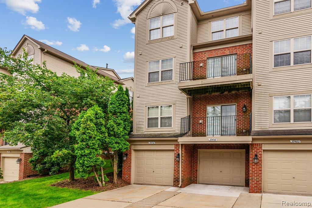 39456 SPRINGWATER Drive, Northville, MI 48168 — Photo 18