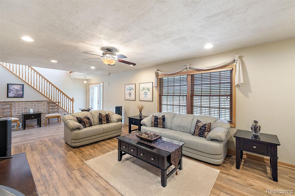 4240 SHAMROCK, Emmett, MI 48022 — Photo 8