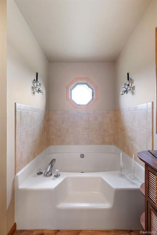4240 SHAMROCK, Emmett, MI 48022 — Photo 24
