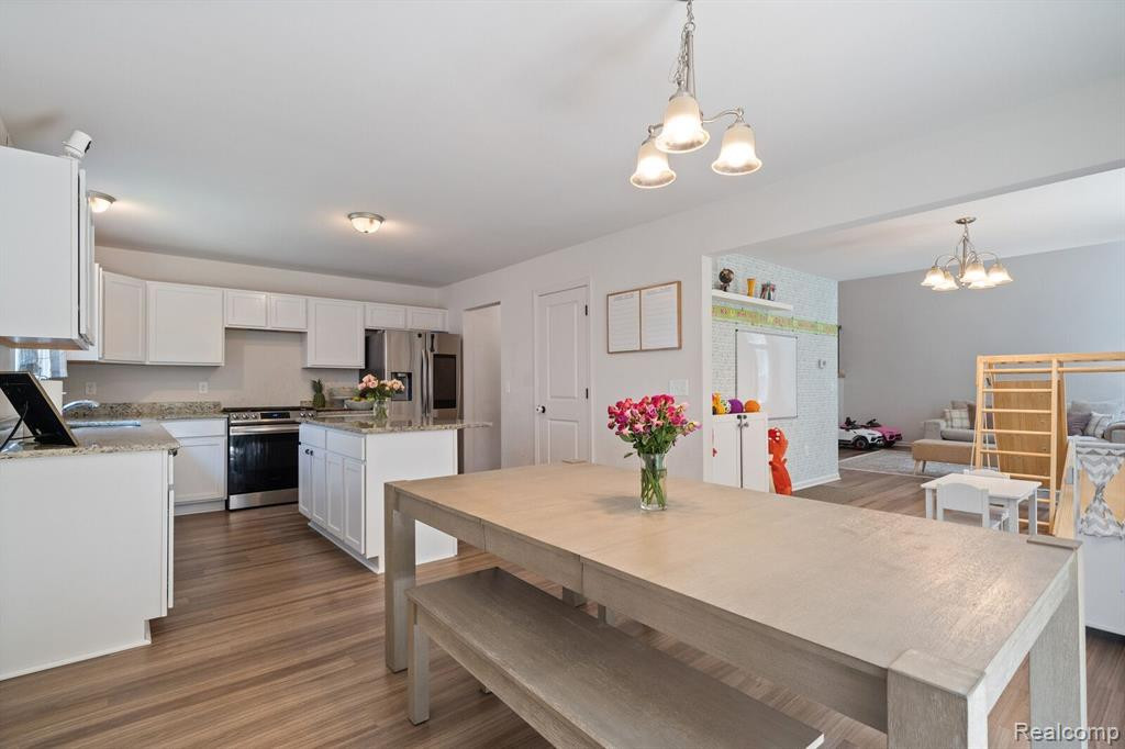 37481 S DIANNE Lane, New Boston, MI 48164 — Photo 10