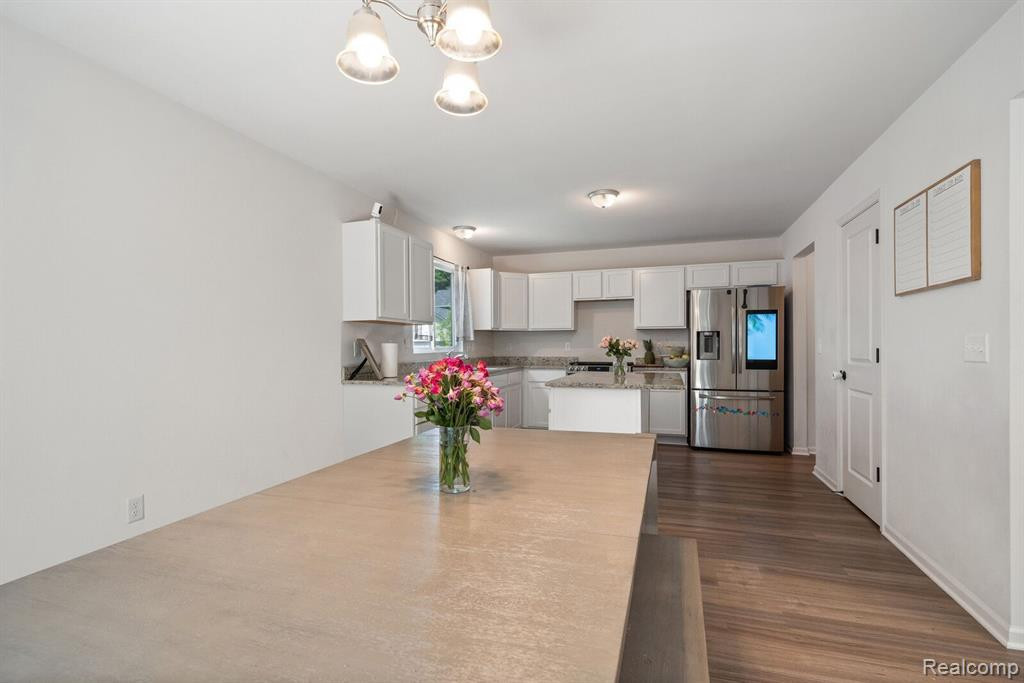 37481 S DIANNE Lane, New Boston, MI 48164 — Photo 11