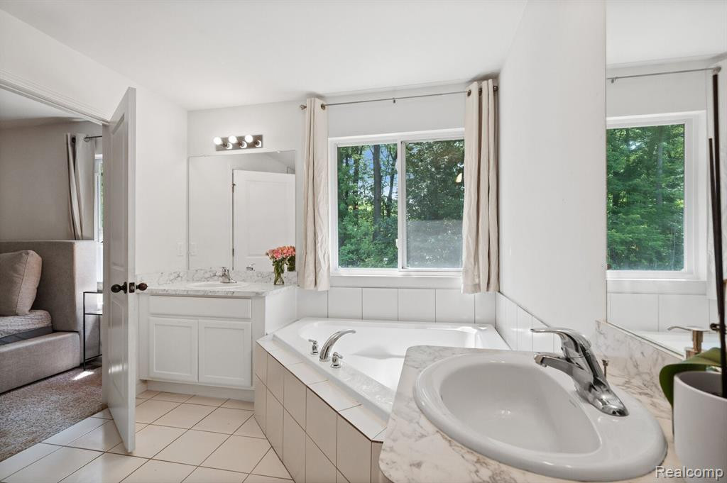 37481 S DIANNE Lane, New Boston, MI 48164 — Photo 24