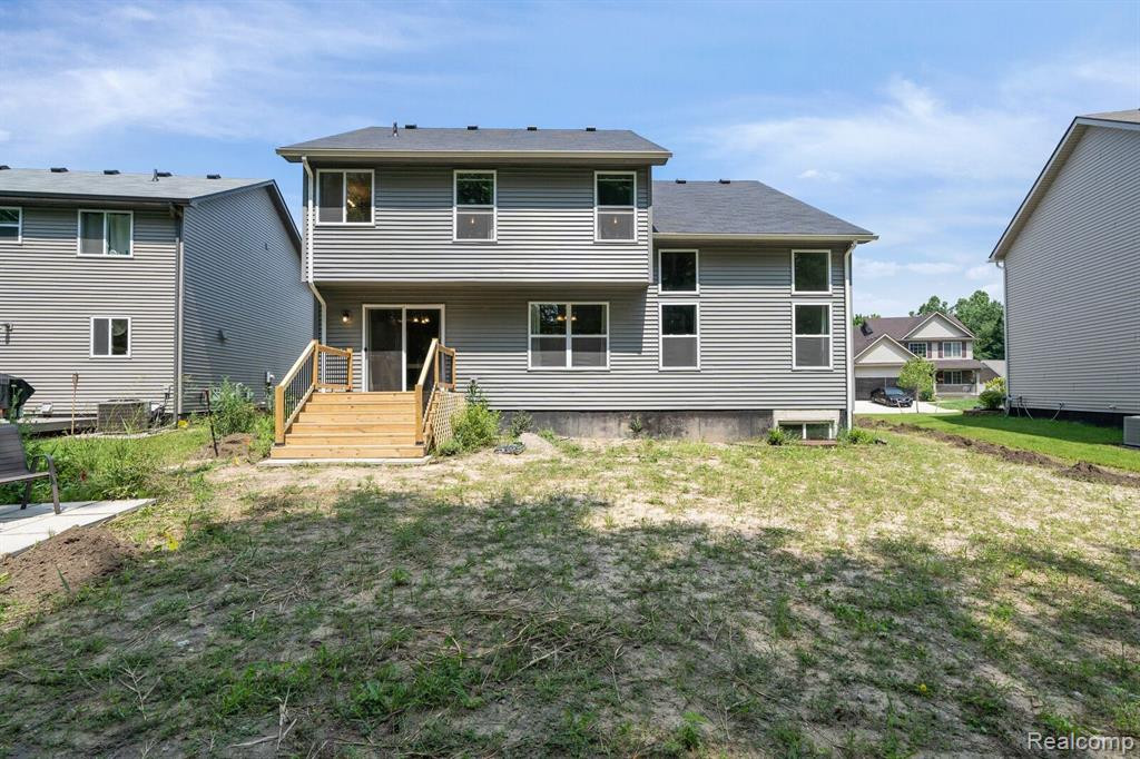 37481 S DIANNE Lane, New Boston, MI 48164 — Photo 32