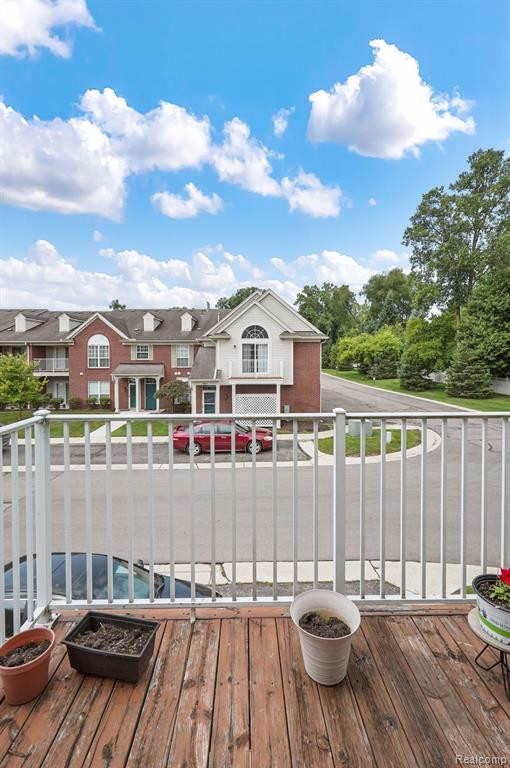 29643 Nottingham Circle, Livonia, MI 48152 — Photo 5