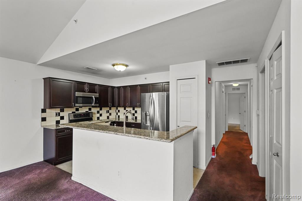 29643 Nottingham Circle, Livonia, MI 48152 — Photo 7
