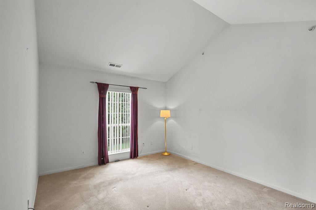 29643 Nottingham Circle, Livonia, MI 48152 — Photo 12