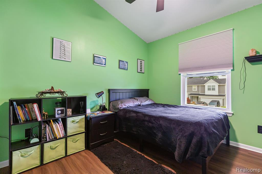 344 Oxford Court, Belleville, MI 48111 — Photo 42