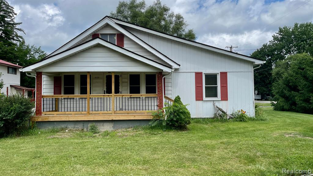 6123 Lapeer Road, Burton, MI 48509 — front exterior