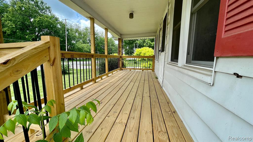 6123 Lapeer Road, Burton, MI 48509 — Photo 25
