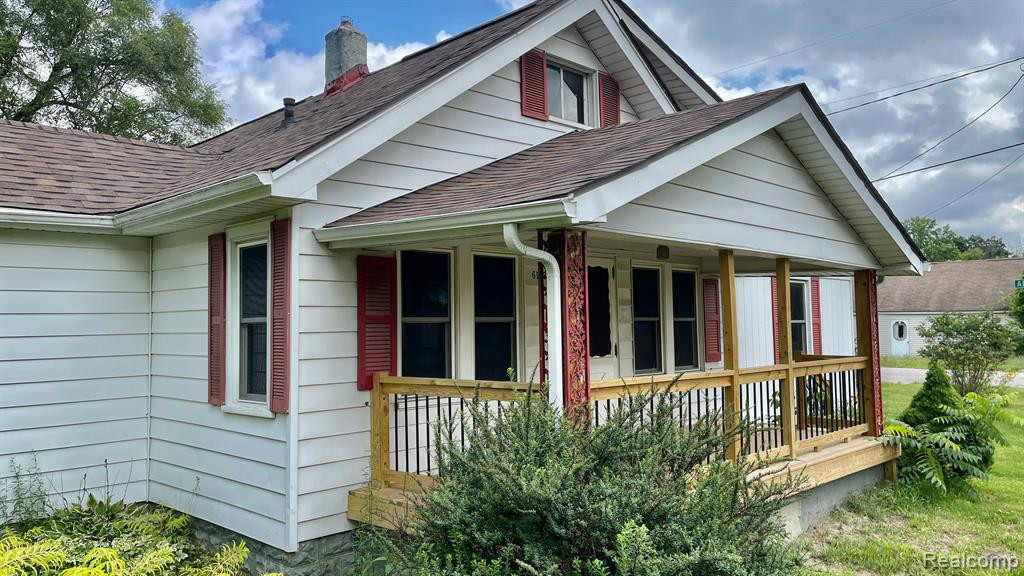6123 Lapeer Road, Burton, MI 48509 — Photo 27