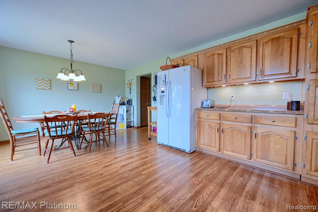 321 HAMILTON Street, Byron, MI 48418 — Photo 14