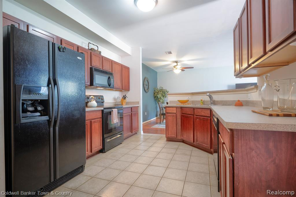 4236 HAMPTON RIDGE Boulevard, Howell, MI 48843 — Photo 9